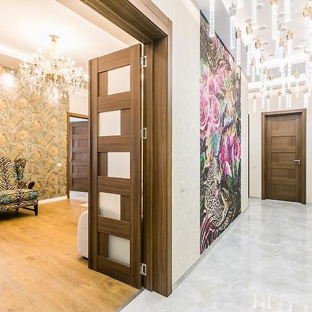 Sweet Home 6 Vip Rustaveli Avenue 第比利斯 外观 照片