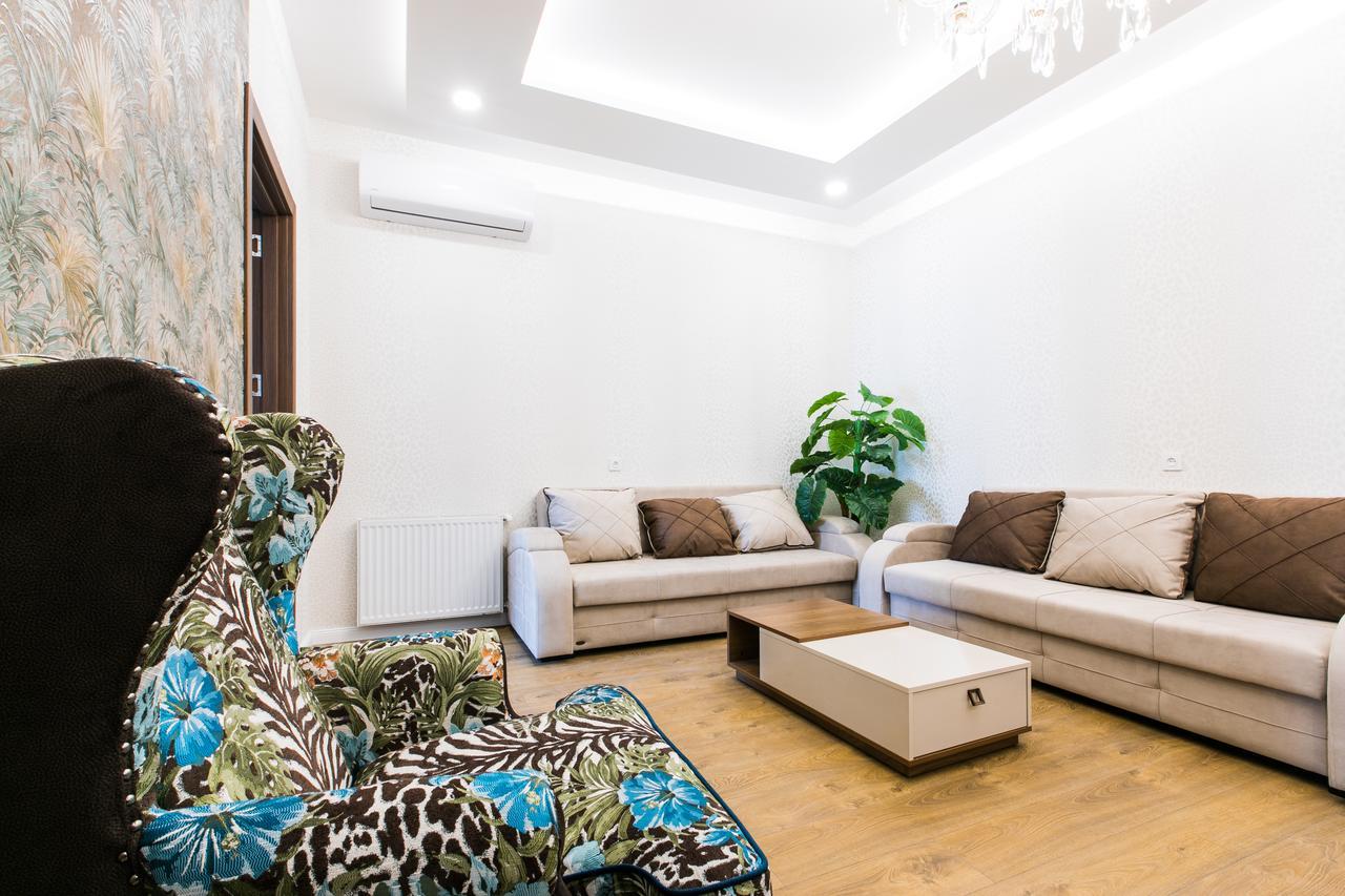 Sweet Home 6 Vip Rustaveli Avenue 第比利斯 外观 照片